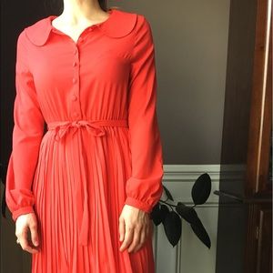 50’s-like Pretty Red Dress